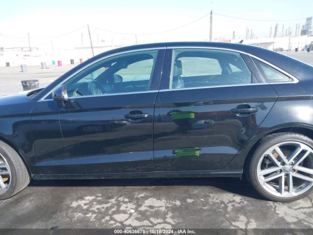 WAUAUGFF6KA067807 Audi A3 40 Premium/40 Titanium Premium