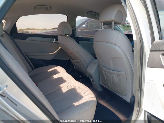 Продажа на аукционе авто 2015 Hyundai Sonata Se, vin: 5NPE24AF8FH045855, номер лота: 40636702
