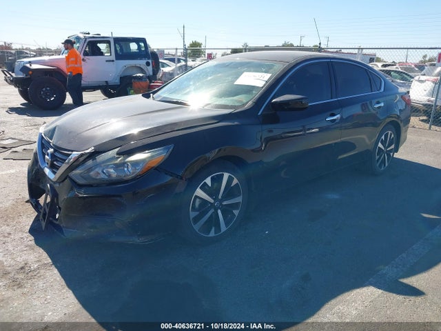 Nissan Altima 2.5 Sr 2018 1N4AL3AP2JC114418 Image 2