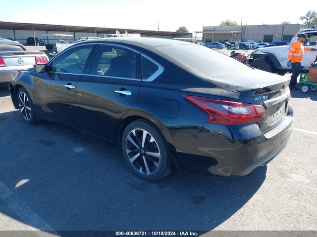Nissan Altima 2.5 Sr 2018 1N4AL3AP2JC114418 Image 3