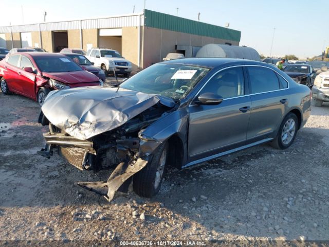1VWAS7A32GC006825 Volkswagen Passat 1.8t S