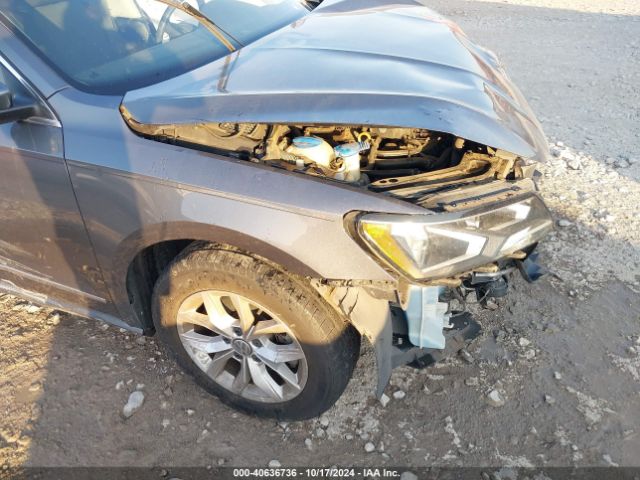 1VWAS7A32GC006825 Volkswagen Passat 1.8t S