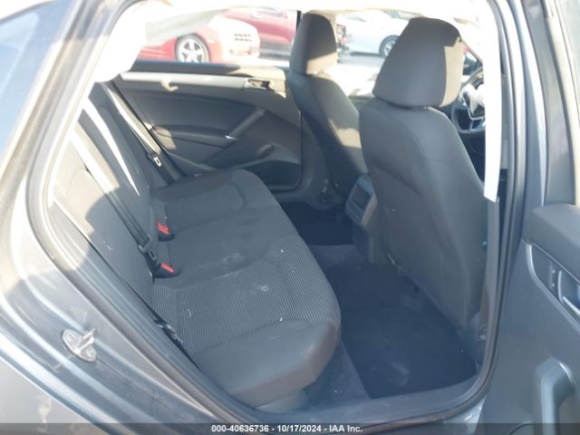 1VWAS7A32GC006825 Volkswagen Passat 1.8t S