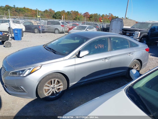 Hyundai Sonata 2016 5NPE24AF8GH412691 Image 14