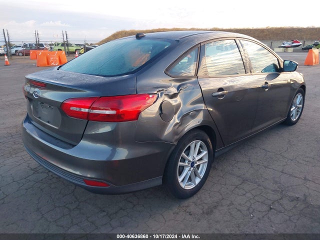 Ford FOCUS SE 2016 1FADP3F28GL406887 Image 4
