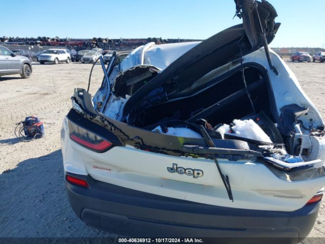 1C4PJLCB4KD134449 Jeep Cherokee Latitude Fwd