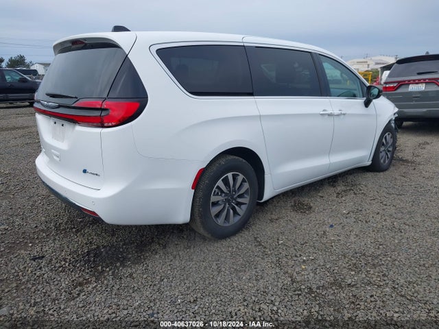 Chrysler Pacifica Hybrid Select 2024 2C4RC1S79RR156698 Image 4