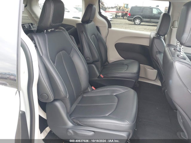 Chrysler Pacifica Hybrid Select 2024 2C4RC1S79RR156698 Image 8