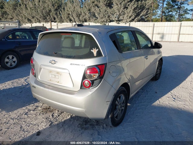Chevrolet Sonic Lt Auto 2015 1G1JC6SH3F4139129 Image 4