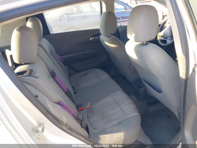Chevrolet Sonic Lt Auto 2015 1G1JC6SH3F4139129 Image 8