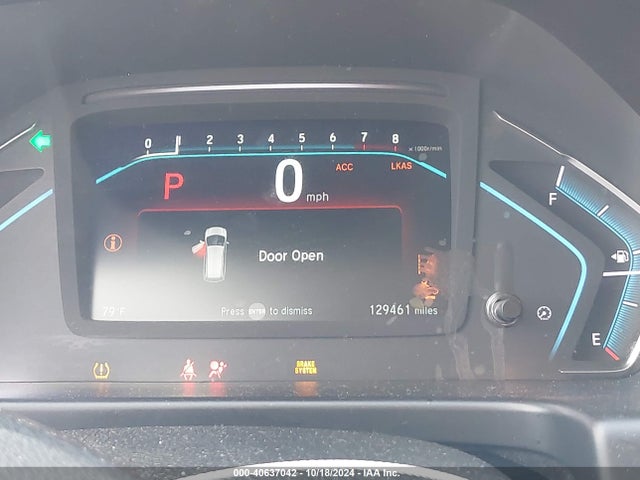 Honda Odyssey Touring 2018 5FNRL6H81JB103698 Image 7