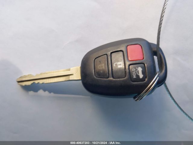 2T1BURHE8EC160044 Toyota Corolla S