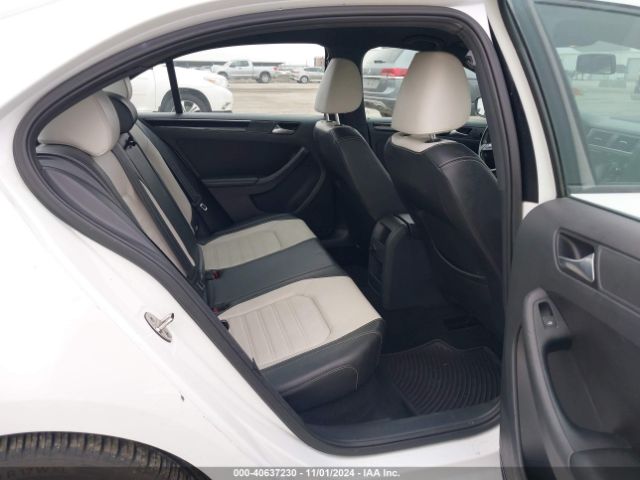 3VWD17AJ1FM325466 Volkswagen Jetta 1.8t Sport