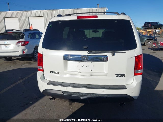Honda Pilot Touring 2015 5FNYF4H98FB036900 Image 17