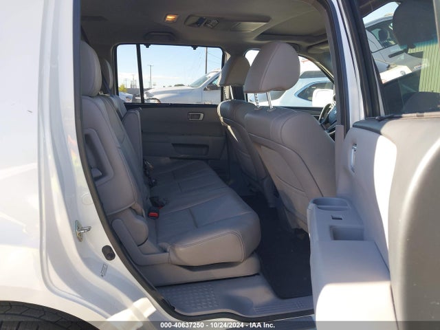 Honda Pilot Touring 2015 5FNYF4H98FB036900 Image 8