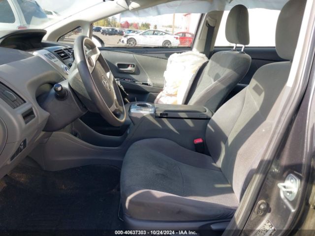 JTDZN3EUXEJ011451 Toyota Prius V Three