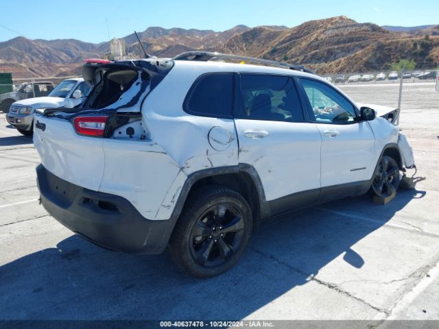 1C4PJLCB7JD566046 Jeep Cherokee Latitude Fwd