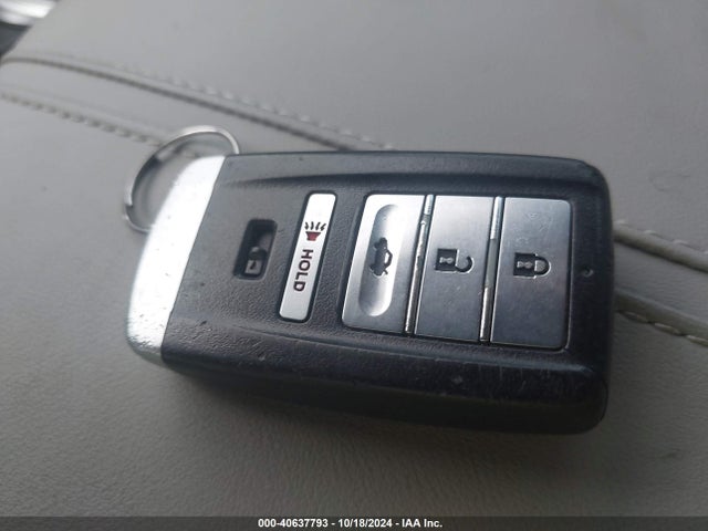 19UUB1F33FA014756 Acura TLX