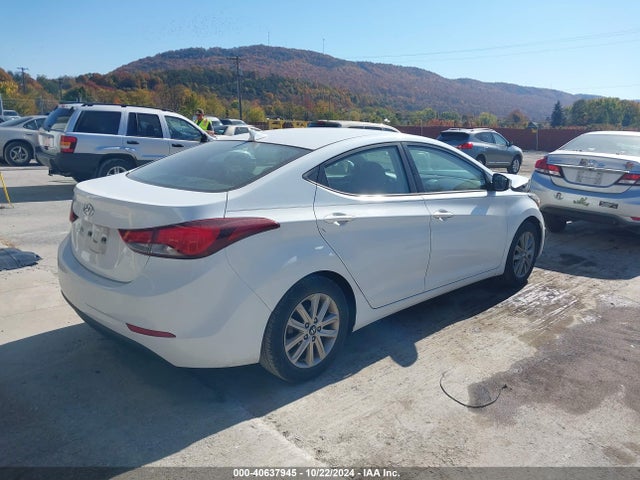 Hyundai ELANTRA SE 2015 5NPDH4AE6FH608208 Image 4