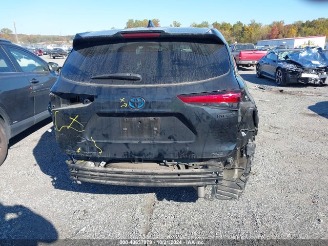 Toyota Highlander 2022 5TDGBRCH8NS556558 Image 16