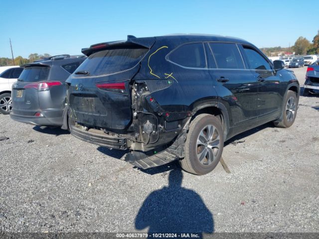 Toyota Highlander 2022 5TDGBRCH8NS556558 Image 4