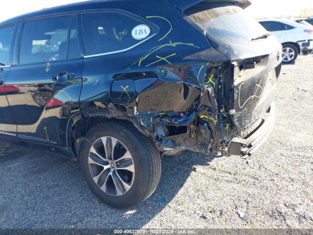 Toyota Highlander 2022 5TDGBRCH8NS556558 Image 6