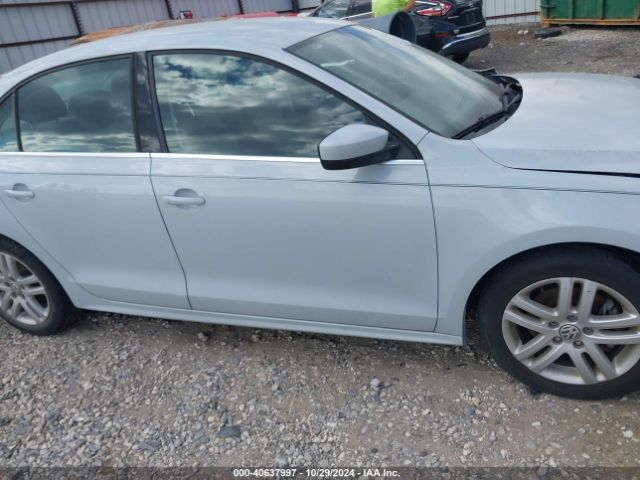 3VW2B7AJ4HM236224 Volkswagen Jetta 1.4t S