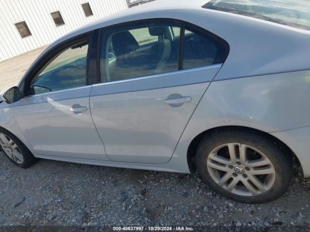 3VW2B7AJ4HM236224 Volkswagen Jetta 1.4t S
