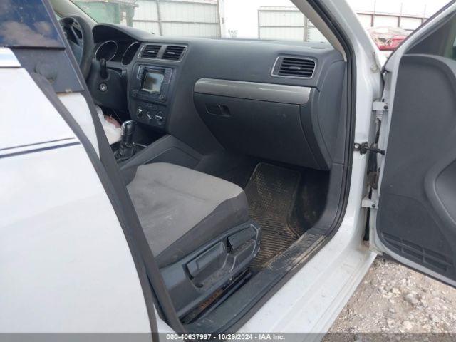 3VW2B7AJ4HM236224 Volkswagen Jetta 1.4t S