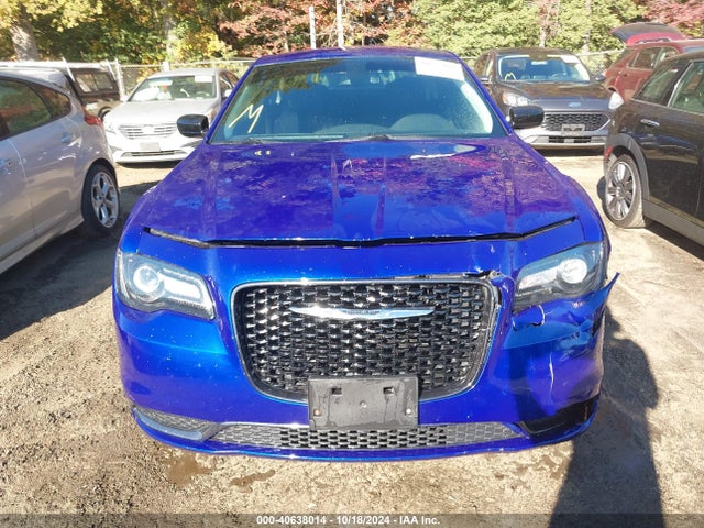 Chrysler 300 Touring 2019 2C3CCAAG1KH641022 Image 12