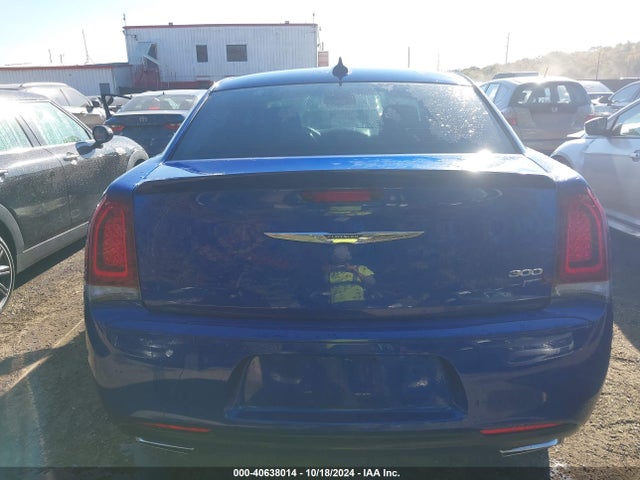 Chrysler 300 Touring 2019 2C3CCAAG1KH641022 Image 16