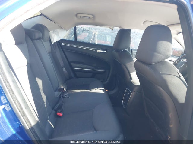 2C3CCAAG1KH641022 Chrysler 300 Touring