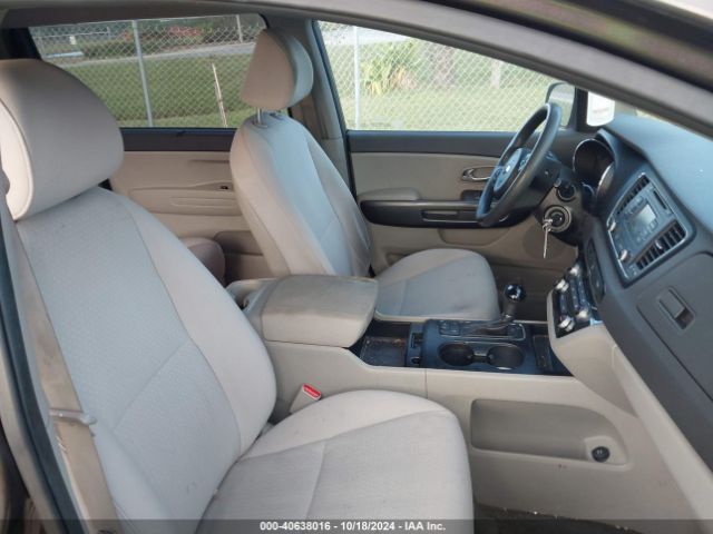 KNDMB5C14G6165909 KIA SEDONA LX