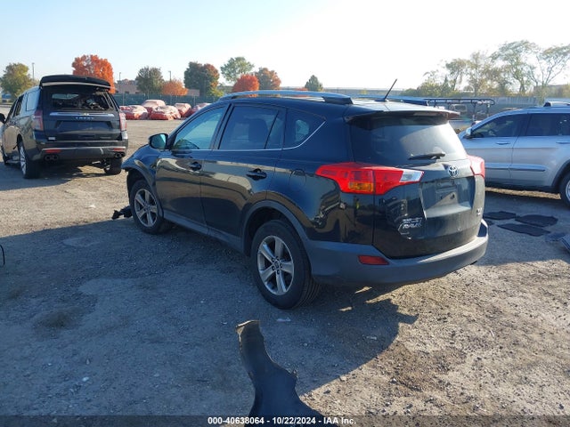 2T3RFREV1FW354337 Toyota Rav4 Xle