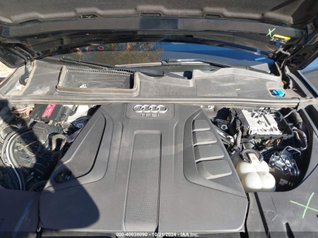 WA1LHAF70HD042604 Audi Q7 2.0t Premium
