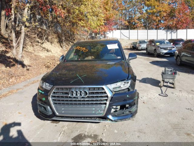 WA1LHAF70HD042604 Audi Q7 2.0t Premium