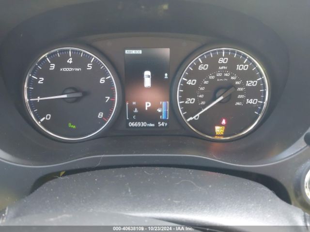 JA4AZ3A38JZ053699 Mitsubishi Outlander Le
