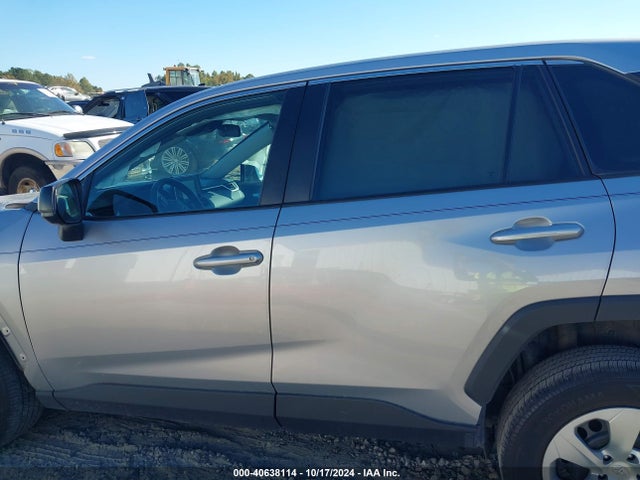 Toyota RAV4 LE 2022 2T3H1RFV0NC195853 Image 15