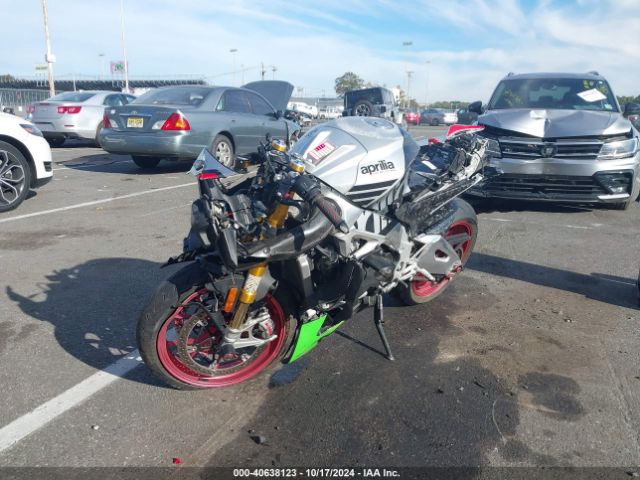 2017 APRILIA RSV4 ZD4KEU007HS000034 Photo 1