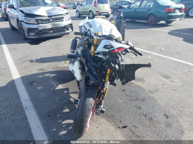 2017 APRILIA RSV4 ZD4KEU007HS000034 Photo 4