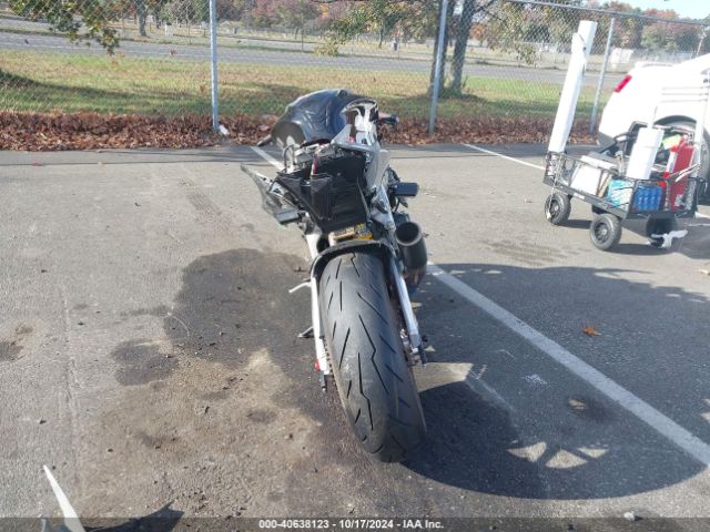 2017 APRILIA RSV4 ZD4KEU007HS000034 Photo 5