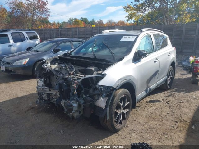 2T3JFREV5HW684904 Toyota RAV4 SE