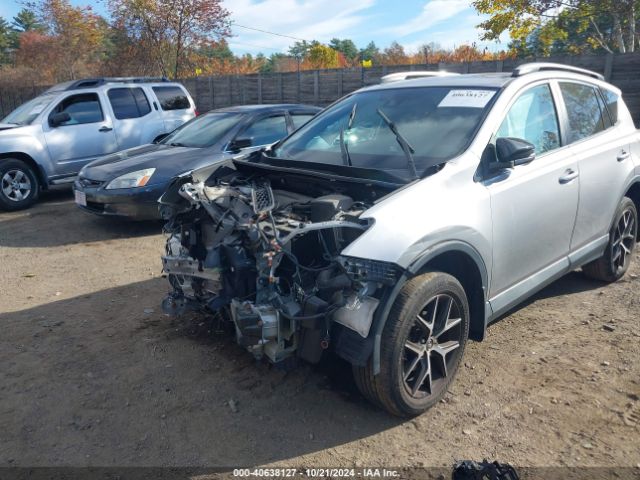 2T3JFREV5HW684904 Toyota RAV4 SE