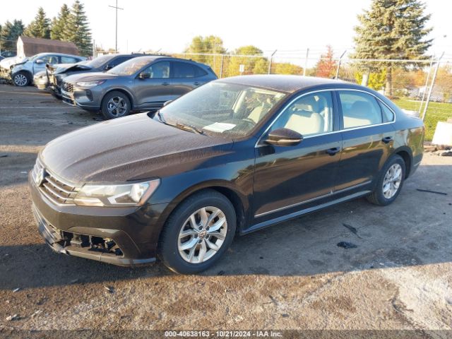 1VWAT7A35GC031750 Volkswagen Passat 1.8t S