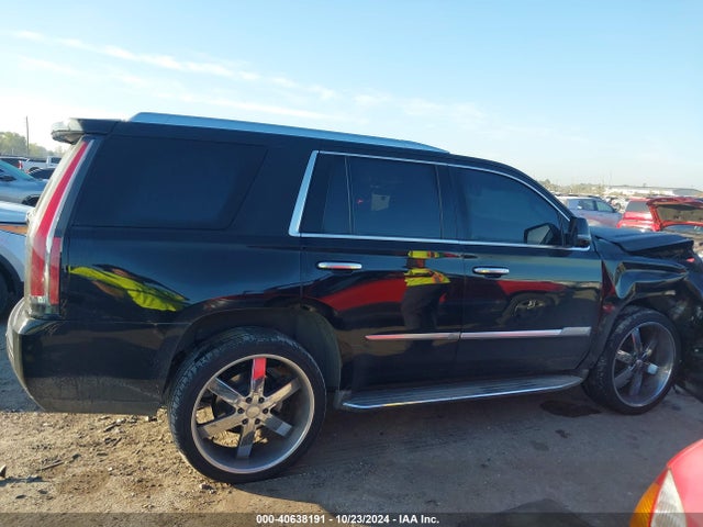 Cadillac Escalade Luxury Collection 2016 1GYS3BKJ4GR231677 Image 13