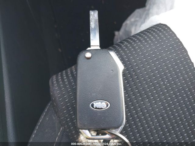 3KPF24AD8ME324825 KIA Forte Lxs