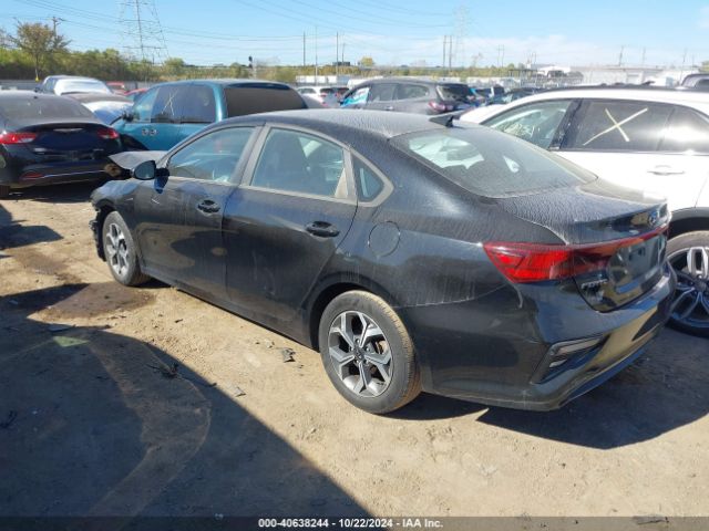 3KPF24AD8ME324825 KIA Forte Lxs