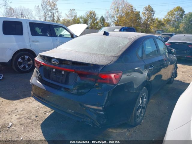 3KPF24AD8ME324825 KIA Forte Lxs