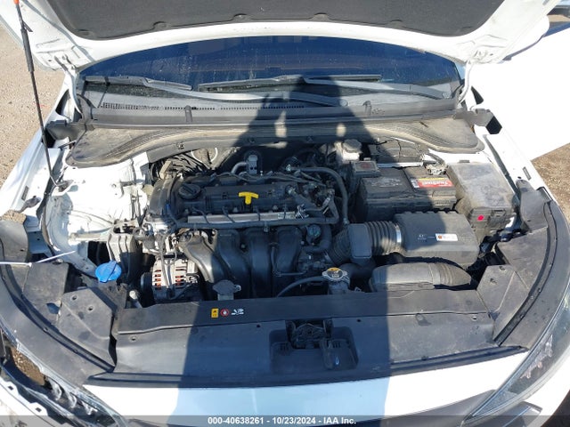 Hyundai Elantra Value Edition 2019 5NPD84LF7KH454219 Image 10
