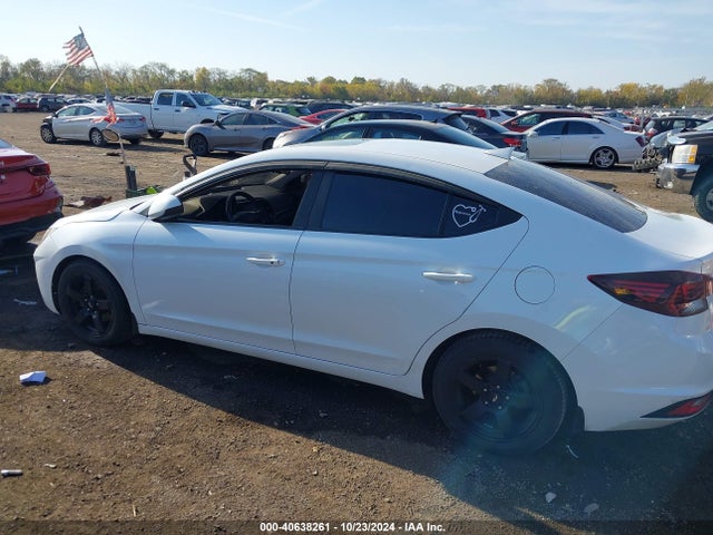 Hyundai Elantra Value Edition 2019 5NPD84LF7KH454219 Image 14